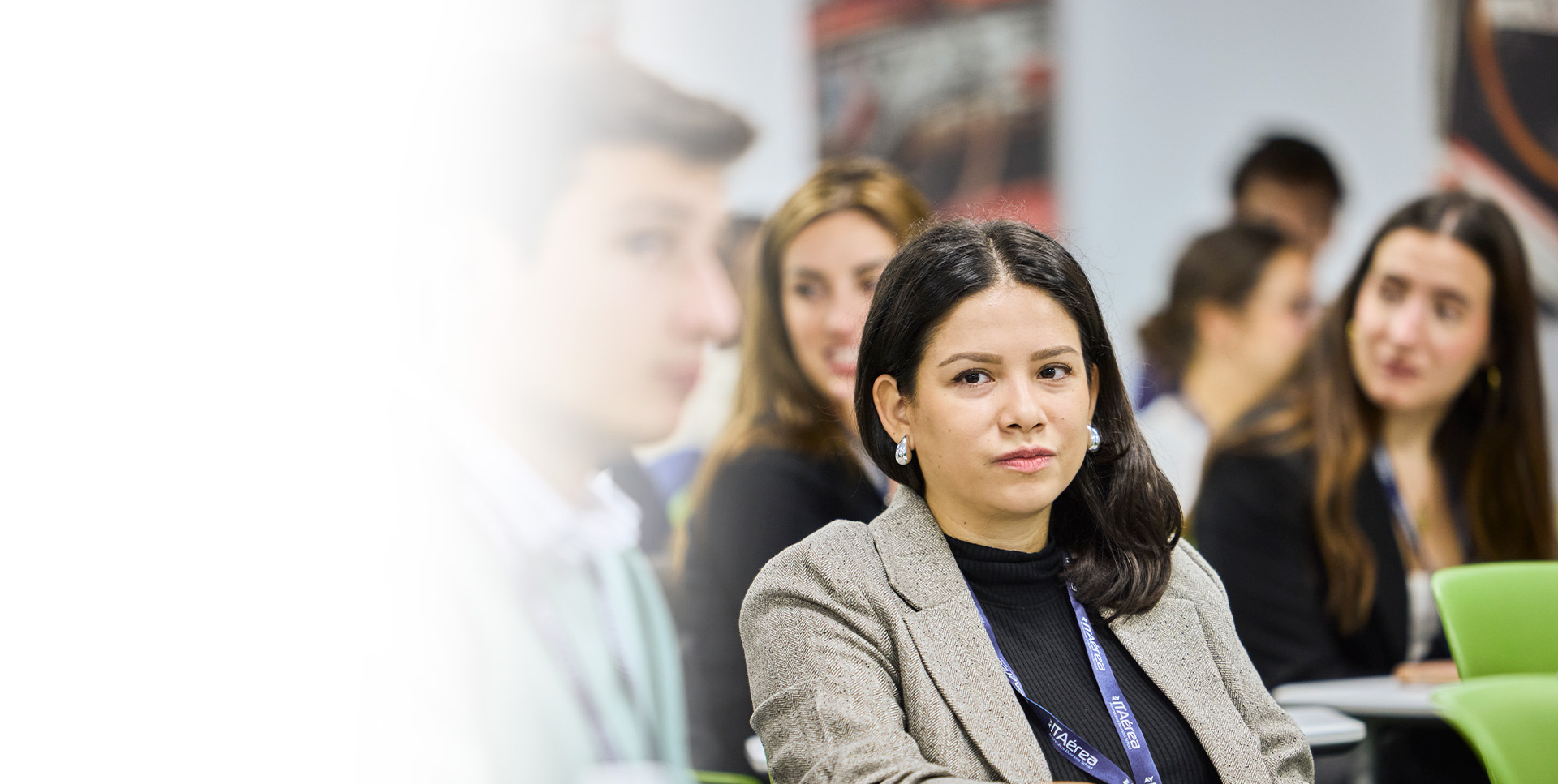 <span class='negritaslide'>MBAAM Master of Business<br> Administration in Aviation<br> Management<br> e-learning, 600h</span>