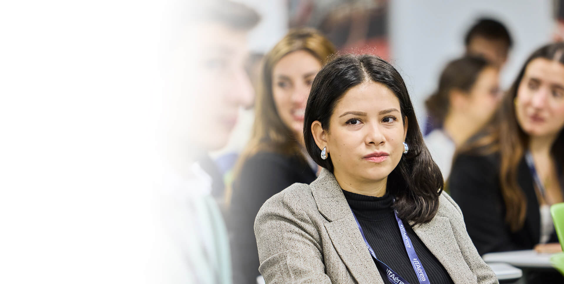 <span class='negritaslide'>Master in Sustainable<br />Air Transport Management<br />(MATSM).</span>