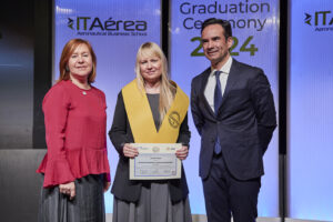 IMG 8529 300x200 - Así fue la ceremonia de graduación 2024