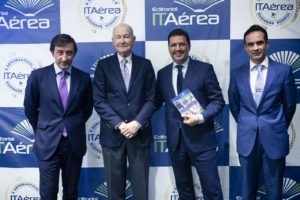 JC 7997 300x200 - Fotogalería de la presentación Planes de Negocio del Máster en Gestión y Dirección Aeroportuaria y Aeronáutica en la sede de ITÁerea (Madrid)