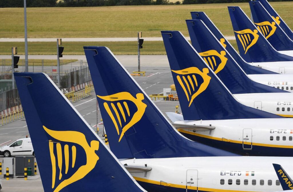 Ryanair ERTE 1024x671 - Ryanair saca del ERTE a toda su plantilla en España