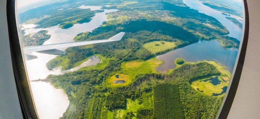 celebrating world environment day - La protección del medioambiente en el sector del transporte aéreo