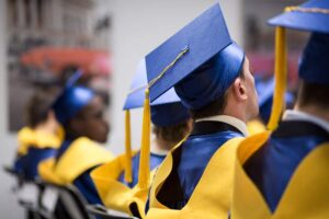 Ceremonia de graduación de los postgrados de la promoción 2024