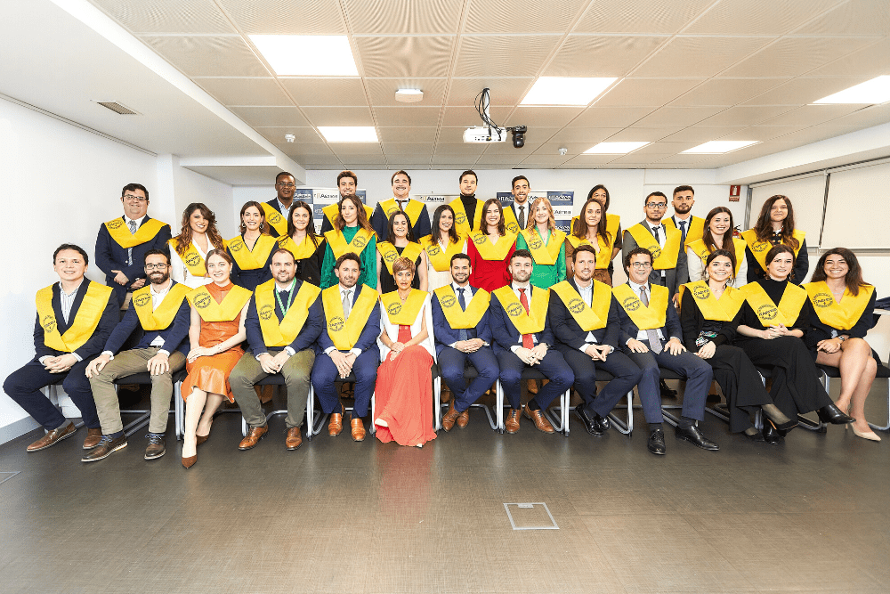 it aerea blog - Fotogalería del Acto de graduación de los alumnos del Máster en Gestión y Dirección Aeronáutica y Aeroportuaria Versión Executive Presencial en la sede de ITAérea de Madrid